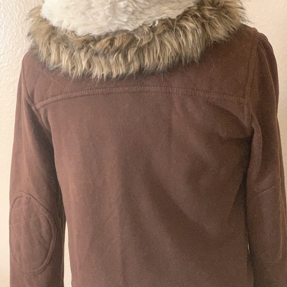 Women’s Brown Toggle Jacket with Faux Fur Hood - Picture 5 of 8